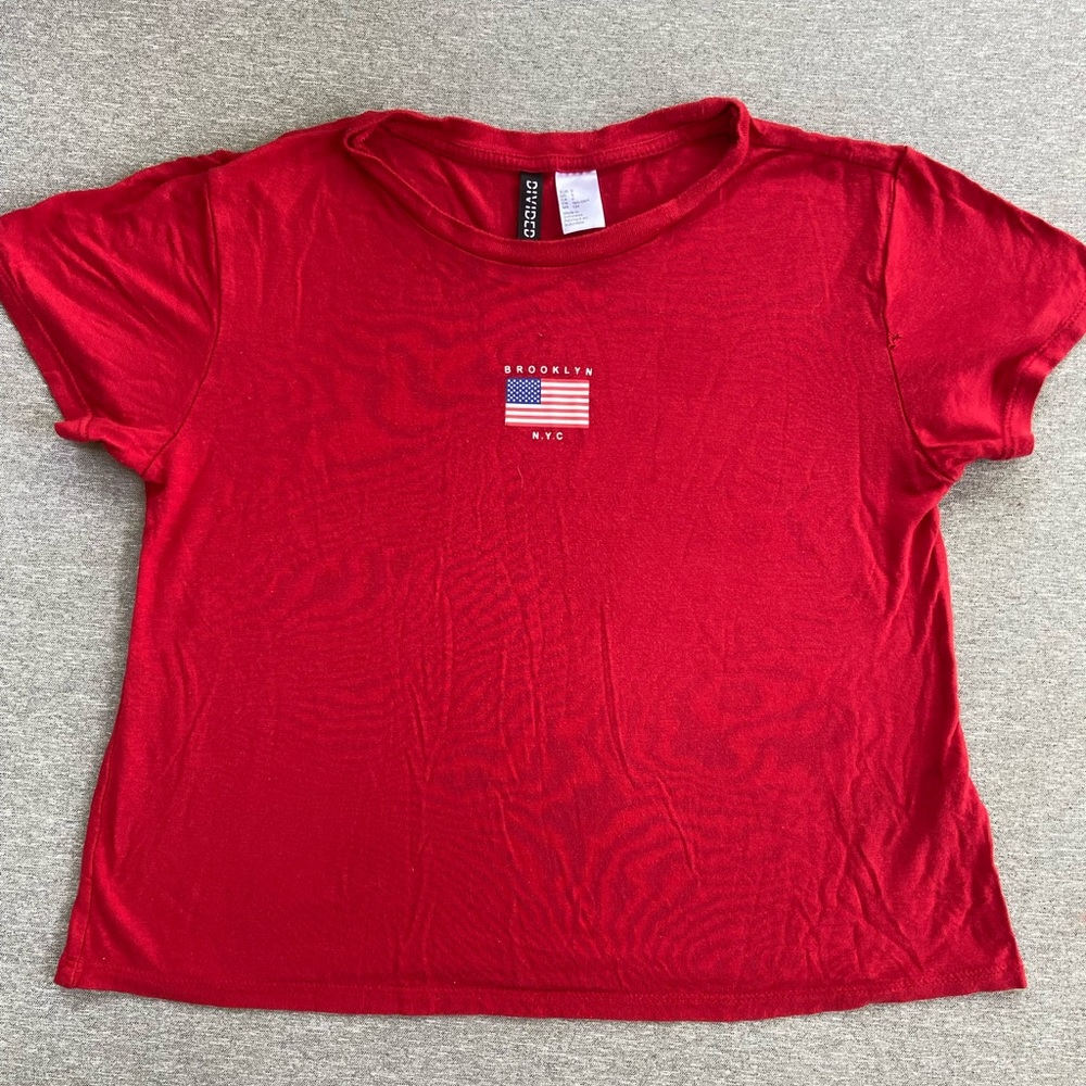 red t shirt from H&M, ‘Brooklyn N.Y.C’, American flag, patriotic, new york